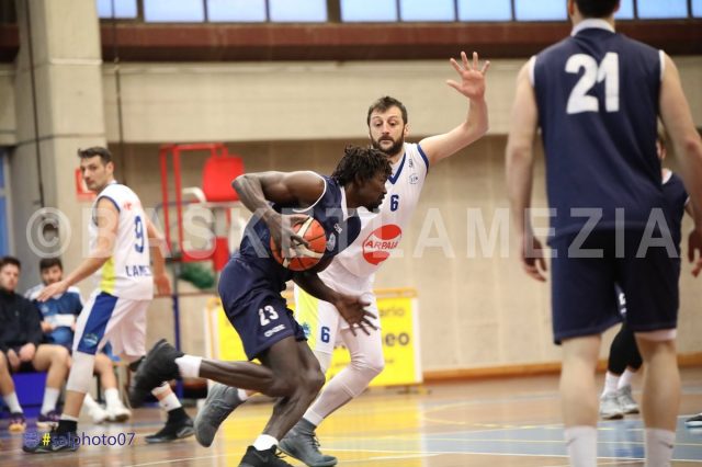 Basketball Lamezia E Soverato Si Sfidano Per La Finale