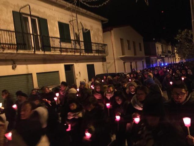 Fiaccolata per duplice omicidio nel crotonese