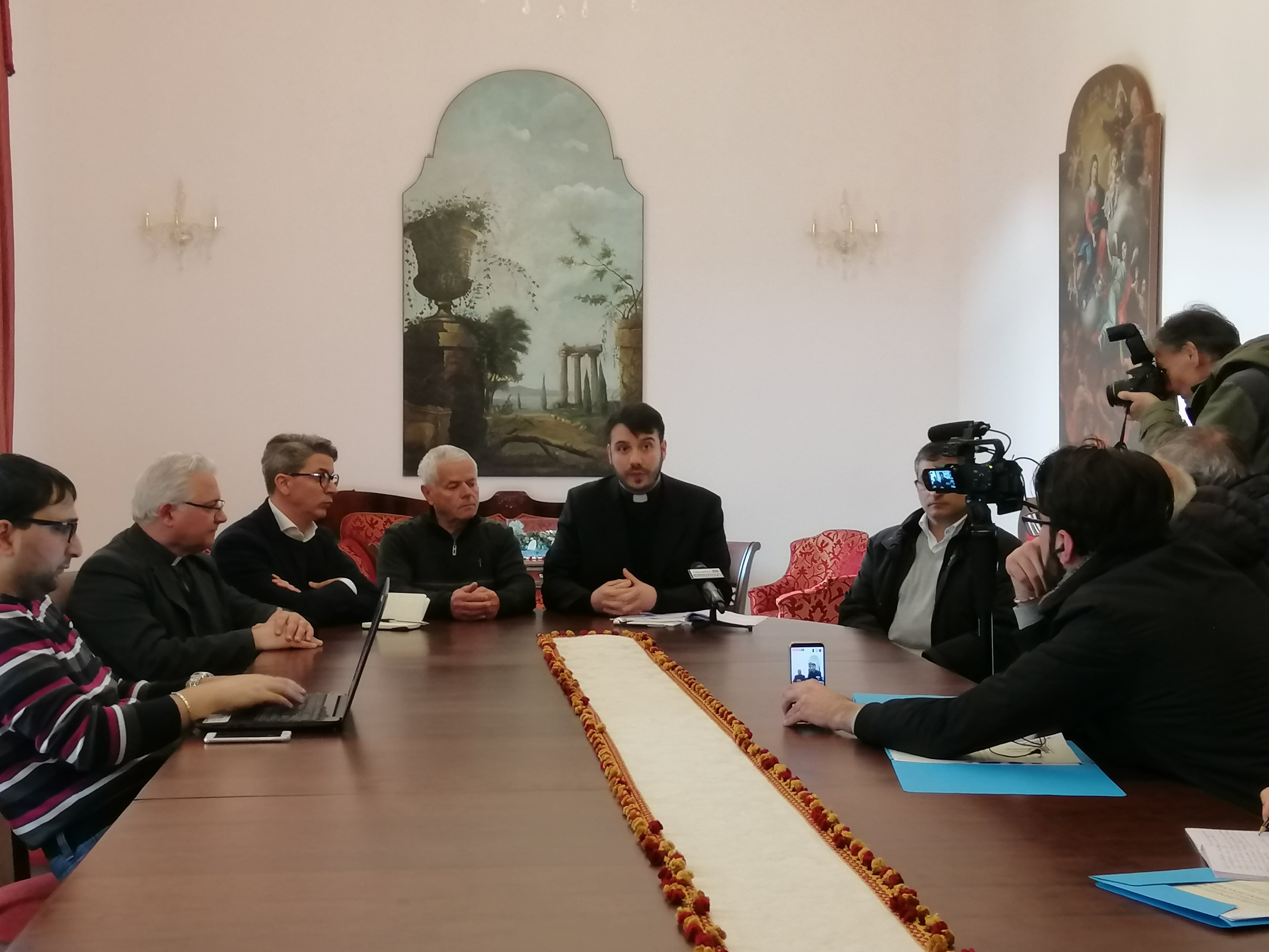 presentati i dettagli della dedicazione-LameziaTermeit