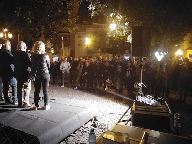 Lamezia. Comizio di Massimo Cristiano a piazza Fiorentino