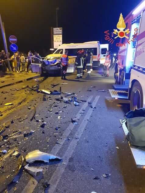 Tragico incidente stradale a Sellia Marina: due morti e un ferito grave