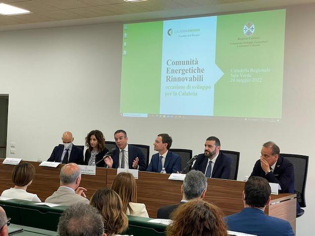 Calabria prima regione a offrire sportello telematico di supporto ai Comuni sulle Comunità energetiche rinnovabili