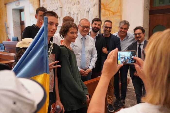 Studenti ucraini ospiti a Roccella visitano Palazzo Alvaro