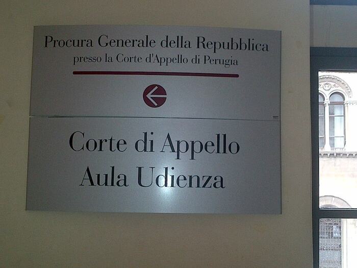 Targa aula Corte appello Perugia