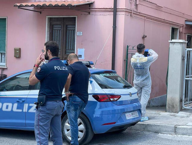 Trovata legata ad una recinzione la ragazza scomparsa a Corigliano Rossano