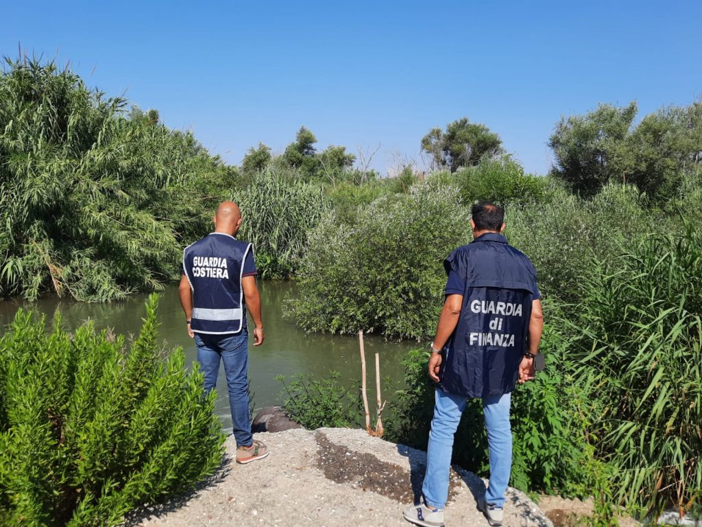 Inquinamento marino, attività di monitoraggio e di indagine lungo la costa tra Pizzo e Nocera