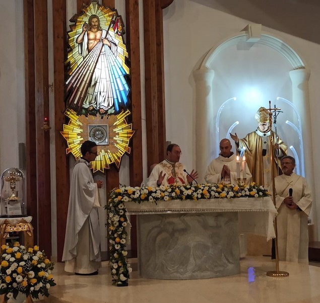 Celebrazione Monsignor Parisi al Santuario San Giovanni Paolo II (Cardolo)