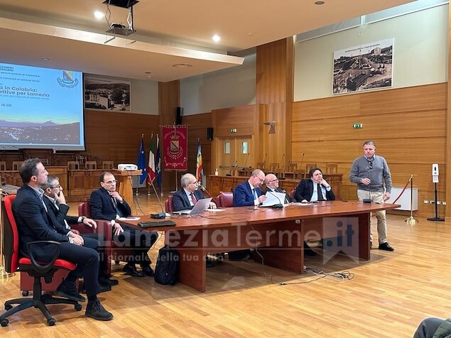 Grande partecipazione per il convegno sull’urbanistica in Calabria e Lamezia