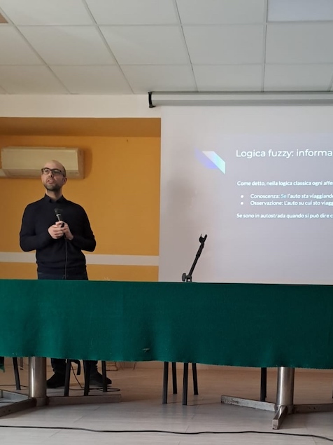 Intelligenza artificiale. Incontro al Polo Rambaldi con il docente Unical Carmine Dodaro