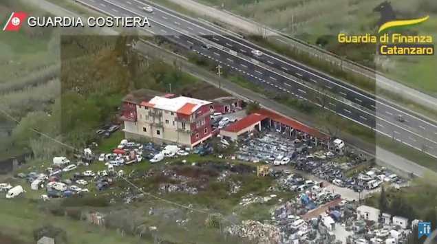 Lamezia. Sequestrato centro di raccolta per la demolizione di veicoli a motore privo delle previste autorizzazioni