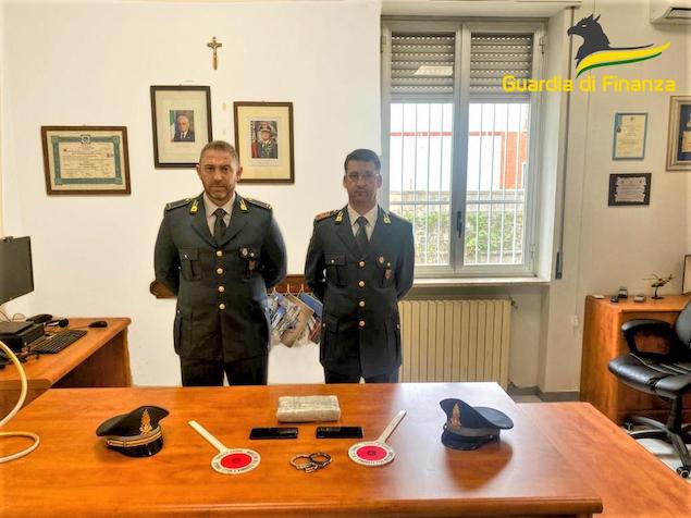 Arrestato a Villa San Giovanni corriere con un chilo di cocaina