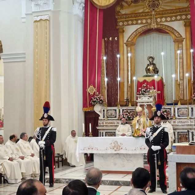 Festa patronale San Francesco di Paola, celebrazione del vescovo Parisi