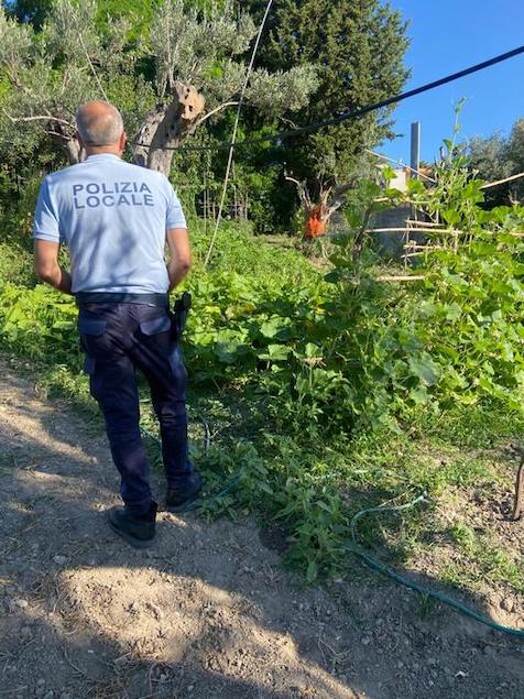 "Ladri d'acqua" a Catanzaro, denunciate 16 persone