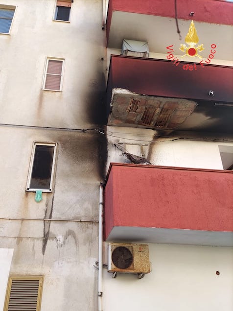 Nocera Terinese. In fiamme abitazione in via Cavour