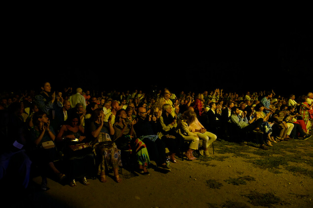 Il Jazz di Stefano Bollani e Trilok Gurtu al parco Scolacium incanta il pubblico di Armonie D'arte