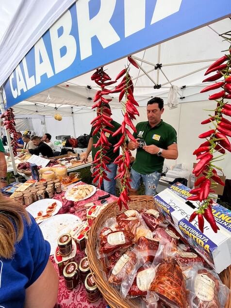 A Pontida la Lega promuove le eccellenze gastronomiche calabresi