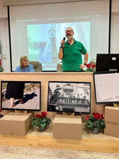 Lamezia. Al Liceo Scientifico “Galilei” la mostra fotografica “Non finito calabrese” di Angelo Maggio