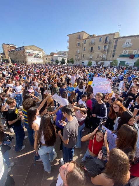 Nessuno tocchi l’identità dei licei di Corigliano!