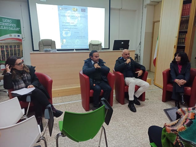 Lamezia. Al Galilei incontro sul libro "Quando la ndrangheta sconfisse lo Stato"