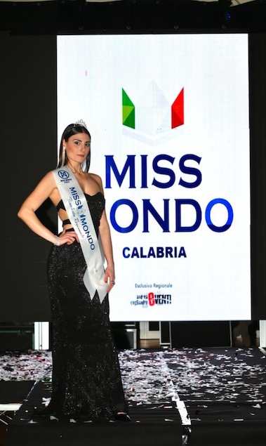 La Crotonese Siria Gigliarano vince la selezione ufficiale di Miss Mondo Calabria