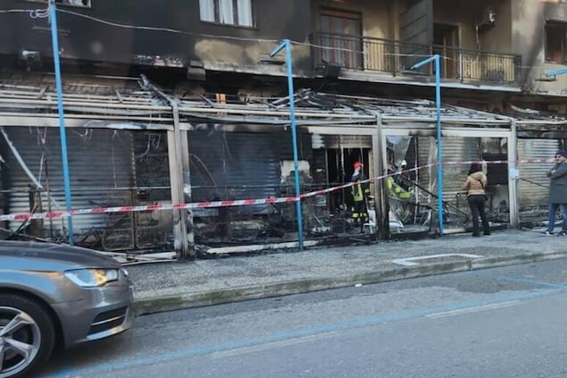 Incendio distrugge negozio nel cosentino, ipotesi dolo