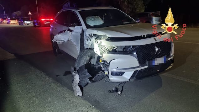 Incidente stradale a Cropani, due persone ferite