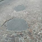 Lamezia. Le strade con le buche mettono a rischio la sicurezza dei cittadini