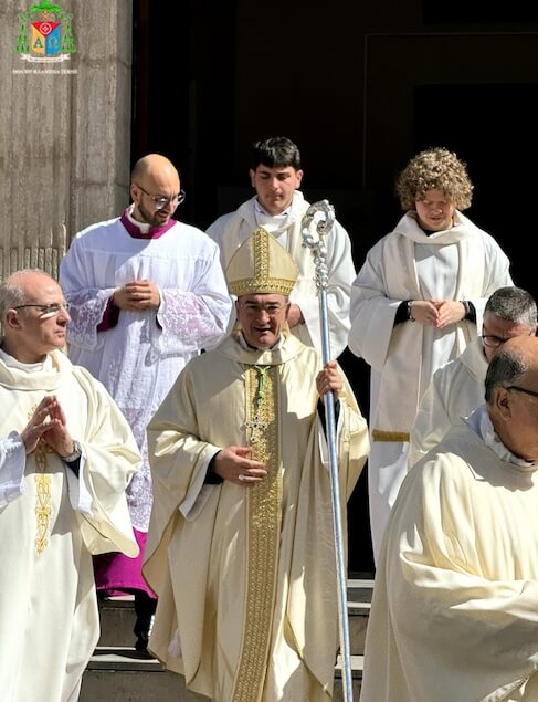 Gli auguri della Diocesi a Monsignor Parisi a due anni dalla nomina a vescovo