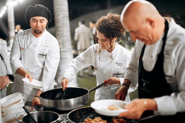 Chef Francesca Mannis e Chef Ercole Villirillo protagonisti dell'iniziativa di beneficenza Calabria Squisita a Capo Vaticano