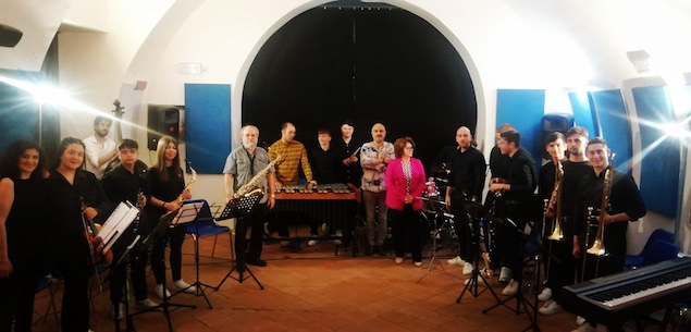 Lamezia. Jazz al Chiostro: un successo per il concerto dell'Ensemble di Cinquefrondi