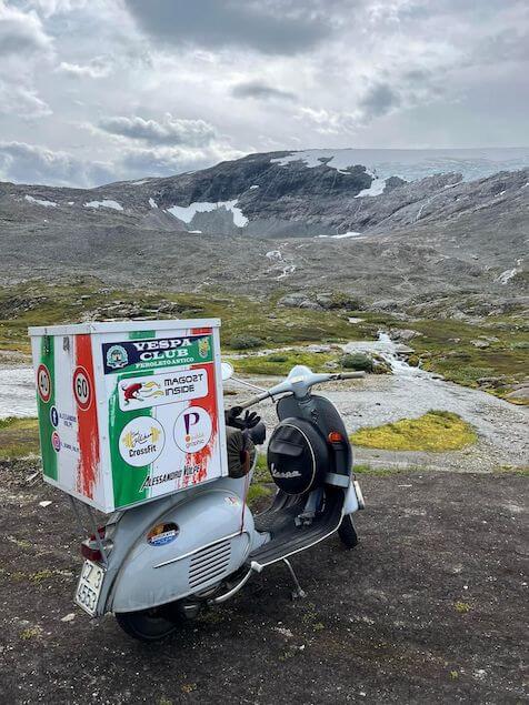 Verso l'infinito: il viaggio solitario di Alessandro verso Capo Nord