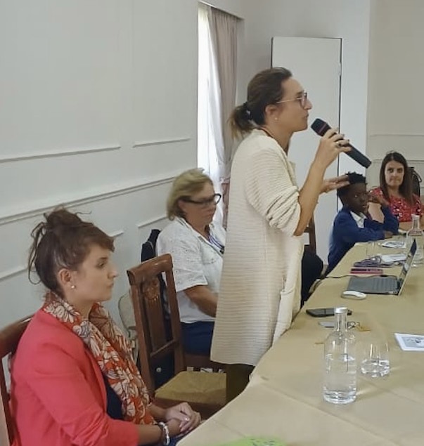 Capponi: promuovere l'adozione, impegno per il futuro di famiglie e bambini