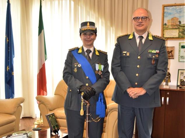 Guardia di Finanza: primo comandante donna al gruppo di Cosenza