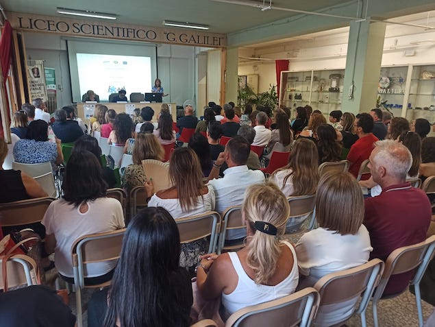 Lamezia. Il liceo Galilei apre l'anno scolastico con l'evento “Educatori in dialogo"