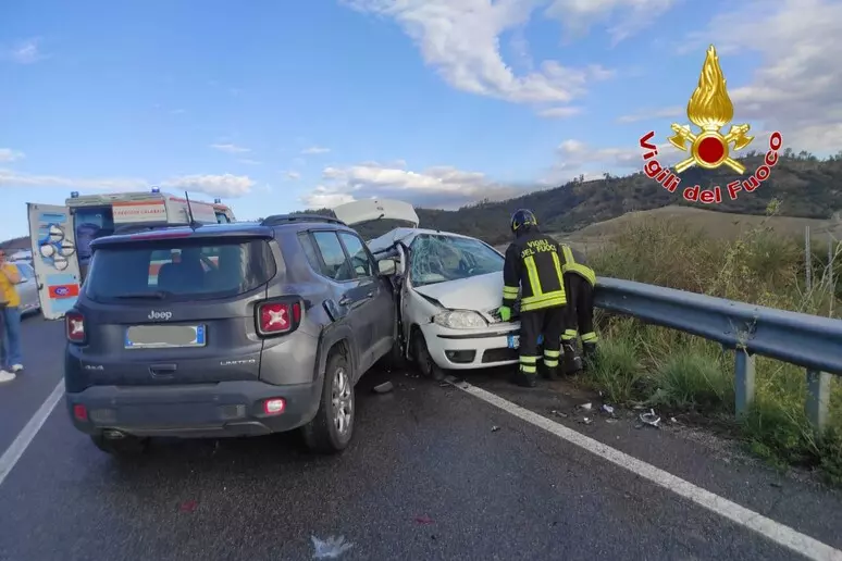 Moglie del sindaco di Cutro muore in un incidente stradale