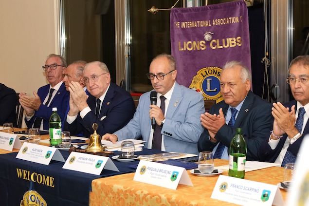 Passaggio di Campana per il Lions Club Lamezia Terme Valle del Savuto: Giovanni Paola nuovo presidente