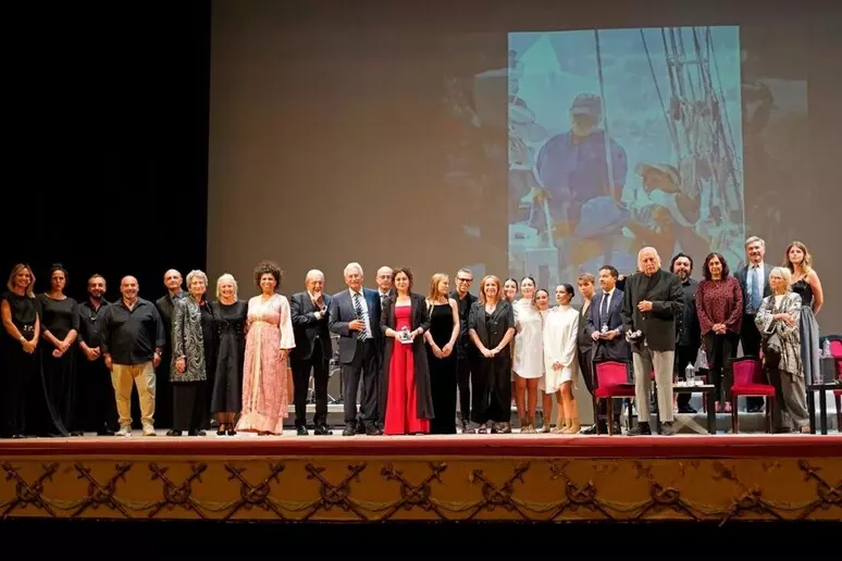 Assegnati Premio per la Cultura mediterranea Fondazione Carical