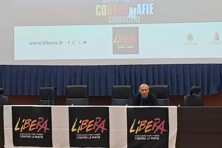 Don Ciotti, mafie fanno meno rumore ma continuano ad esserci