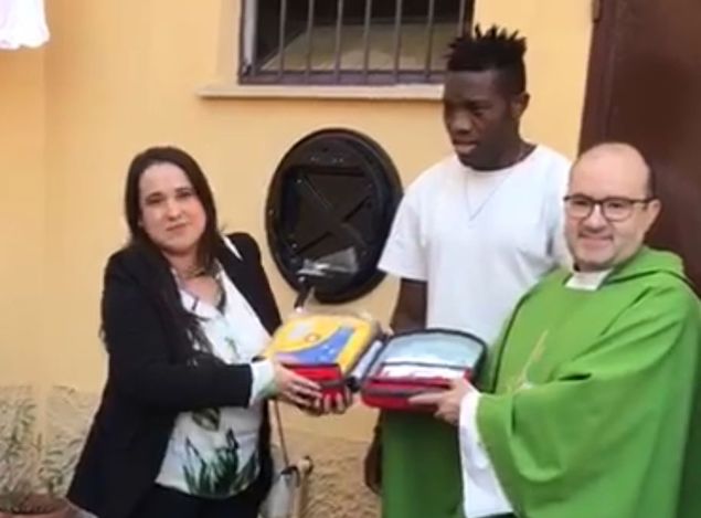 Lamezia. Donato un defibrillatore per la comunità di Magolà