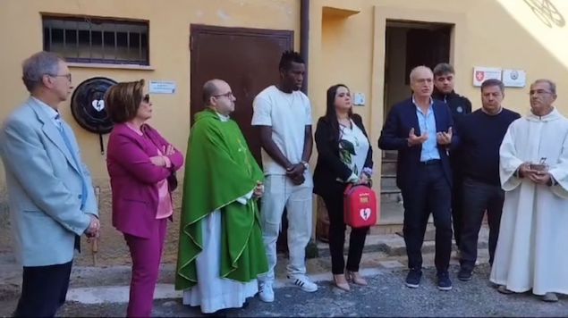 Lamezia. Donato un defibrillatore per la comunità di Magolà 