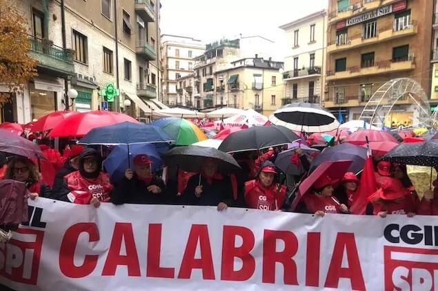 Sciopero, migliaia in piazza a Cosenza, ‘alta adesione’