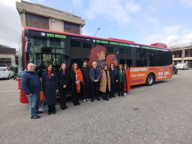 Soroptimist Lamezia, la campagna 'Read the signs' approda sul trasporto pubblico