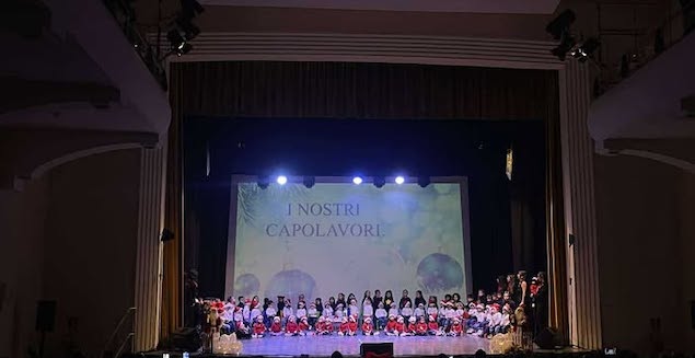 Lamezia. L'Isola che non c'è: un successo incantevole al Teatro Costabile