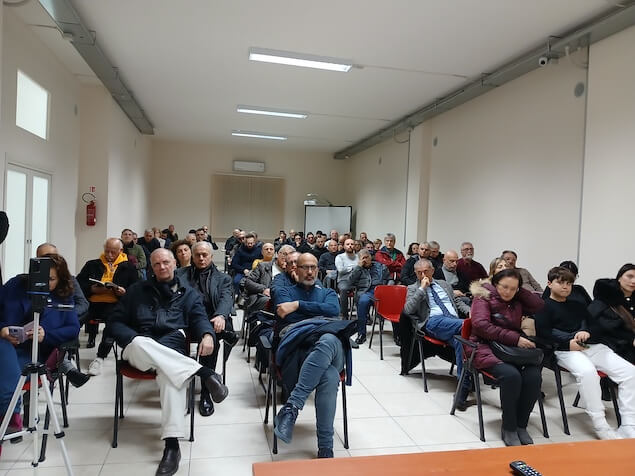 Lamezia. Presentato con successo il libro "Verso un'Europa Superpotenza” 