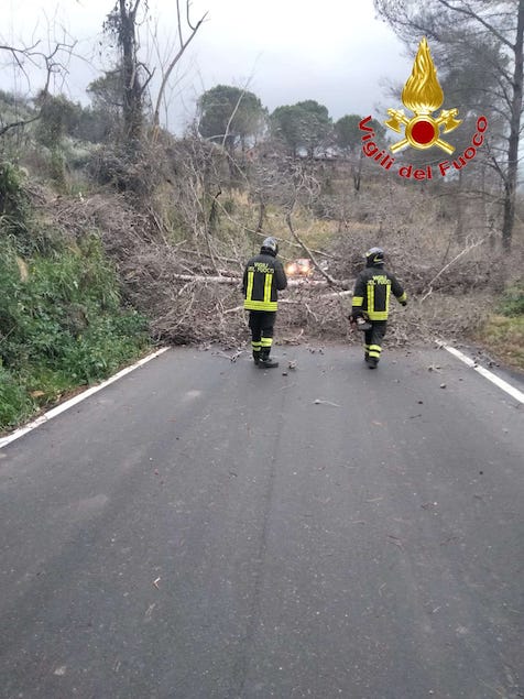 Maltempo in Calabria: oltre 420 interventi dei Vigili del Fuoco