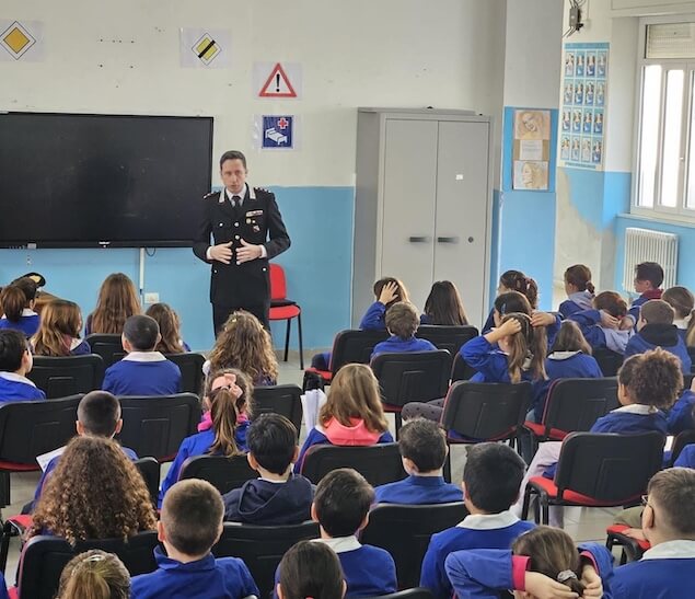 I carabinieri incontrano le scuole della provincia di Catanzaro