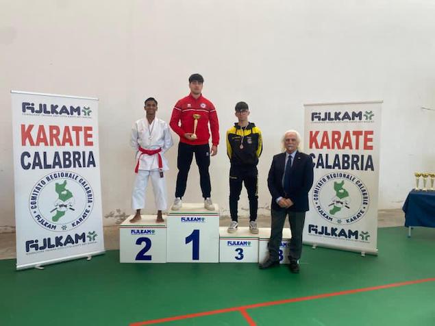 Successo per la Sporting Center al Granprix Brutium di Karate